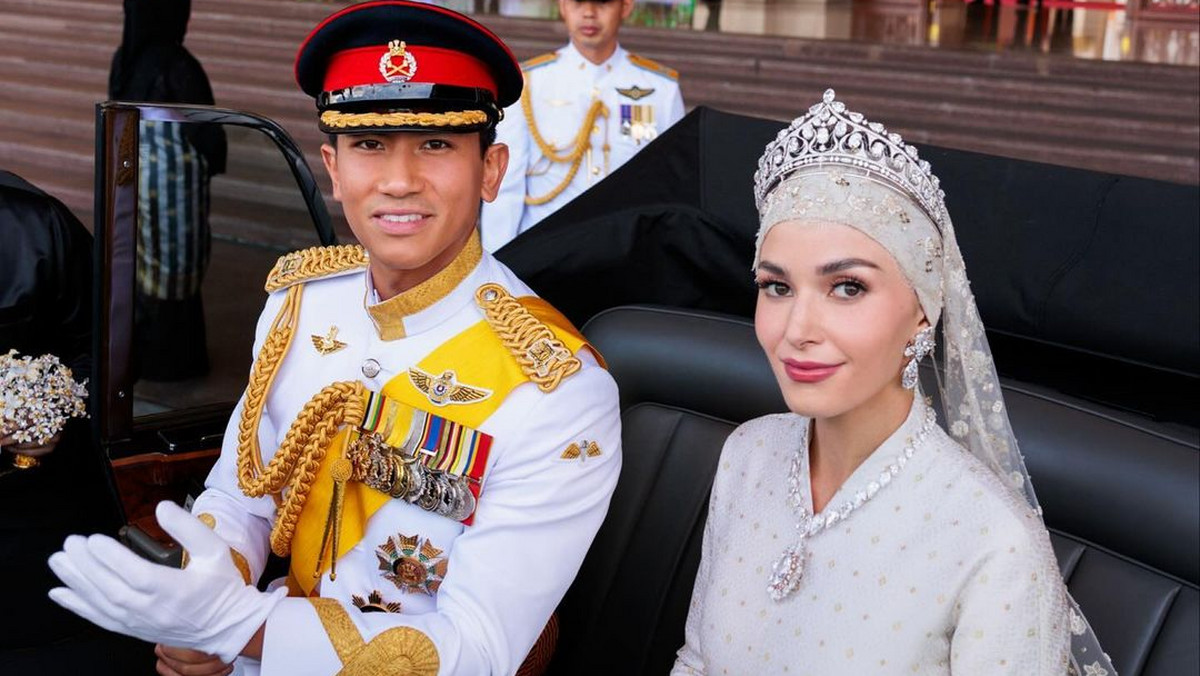 Wesele w Brunei. Panna młoda w "skromnej" sukni porównywana do księżnej Kate