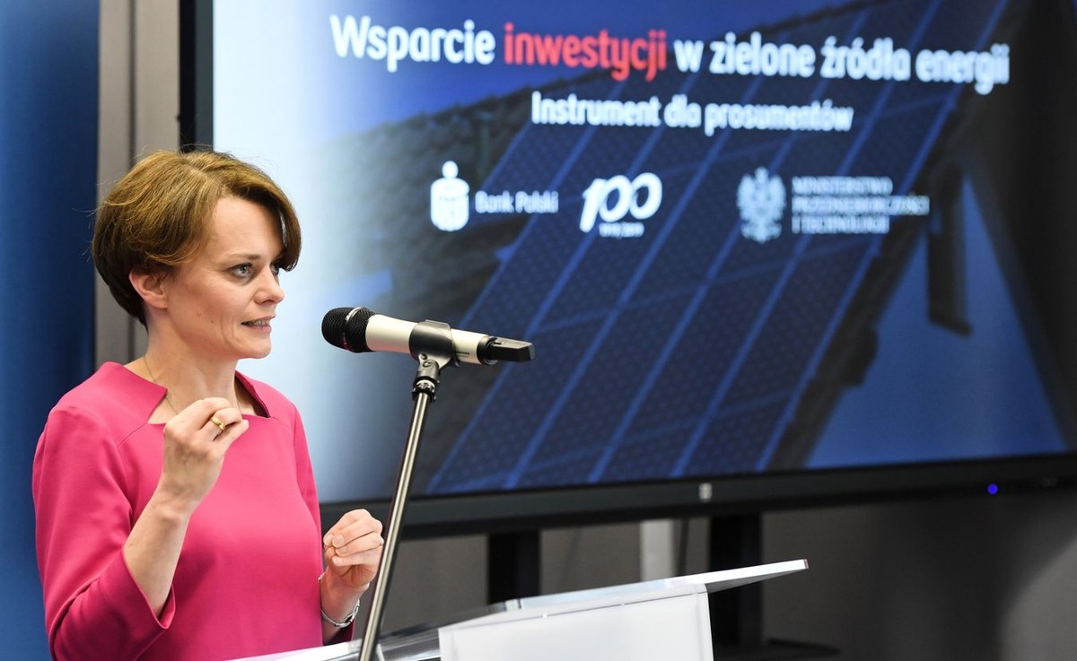 Emilewicz przypomniała, że podczas dyskusji na Radzie Ministrów padła jasna deklaracja. "Będziemy pracować ewentualnie wspólnie z Krajową Administracją Skarbową nad tym, aby te trzy przesłanki można było w sposób jasny przy użyciu tych mechanizmów, które dzisiaj mamy ewentualnie egzekwować".