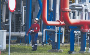 Kolejne kroki UE ku embargu na surowce z Rosji. Francja i Włochy dołączają do unijnych jastrzębi