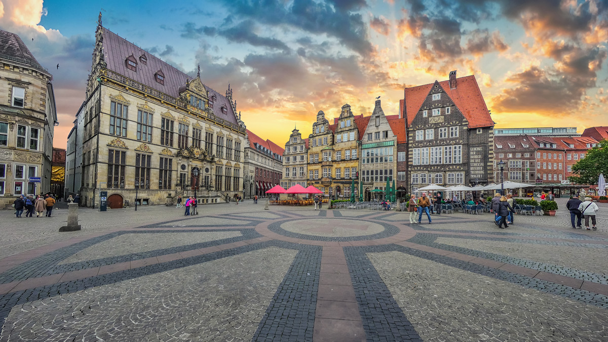 Węgierska linia lotnicza Wizz Air uruchomiła wczoraj nową niskokosztową trasę z Portu Lotniczego Olsztyn Mazury do Bremy w Niemczech. Najnowsze połączenie obsługiwane jest dwa razy tygodniowo: w środy i niedziele. 