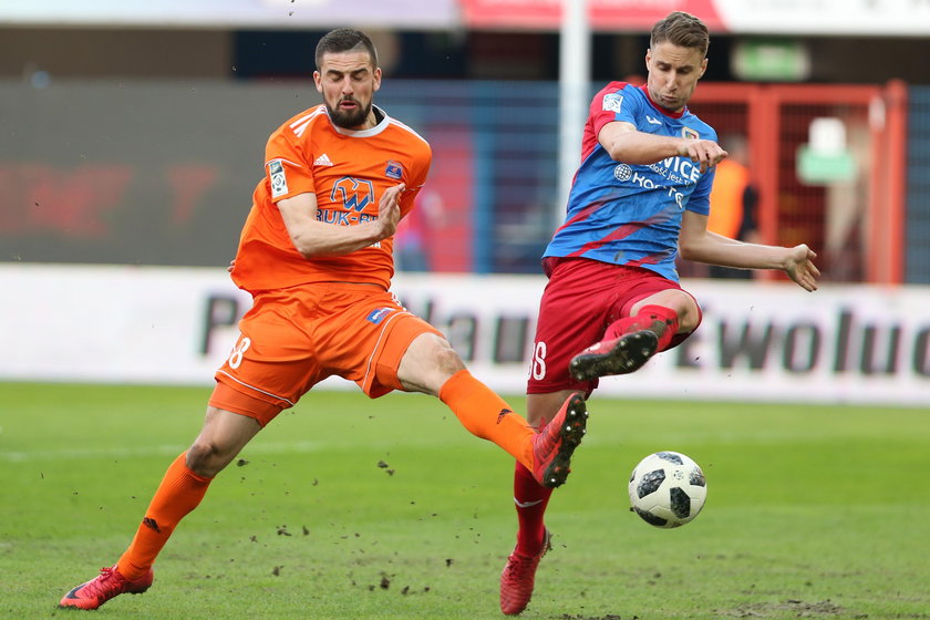 Pilka nozna. Ekstraklasa. Cracovia Krakow - Piast Gliwice. 14.04.2018