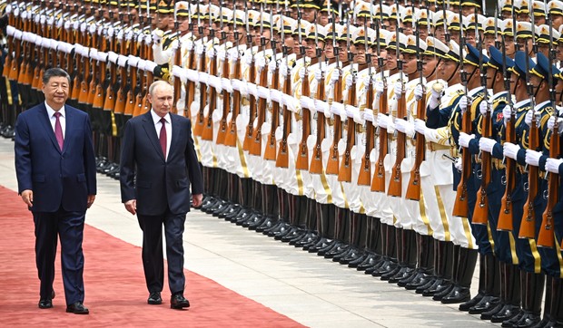 Kineski predsednik Si Đinping lično je dočekao Vladimira Putina ispred Velike kuće naroda
