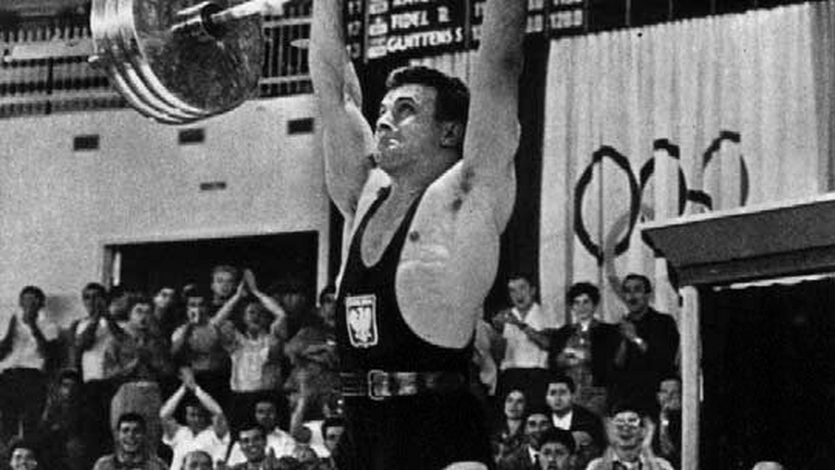 Urodził się w maleńkiej wiosce Nużewko, niedaleko Ciechanowa. Miał wrodzoną siłę i chłopską naturę. Małomówność, upór i stanowczość wyróżniały go spośród innych. W 1960 roku w Rzymie został pierwszym polskim złotym medalistą olimpijskim w podnoszeniu ciężarów.