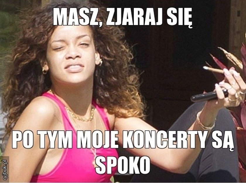 Memy z Rihanną