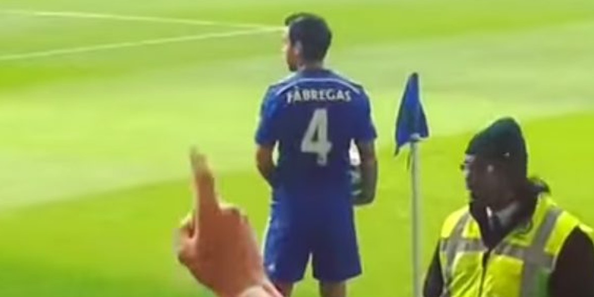 Cesc Fabregas zwyzywany przez fanów Arsenalu na meczu z Chelsea! Wideo!