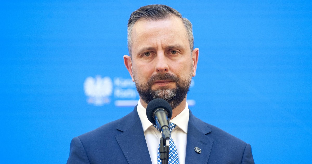 Tusk chce utajnić obrady. Jest powód do obaw? Szef MON odpowiada