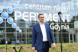 Ostre cięcie w ministerstwach. Wyborcy PiS chcą nowego koalicjanta [SONDAŻ DGP i RMF FM]