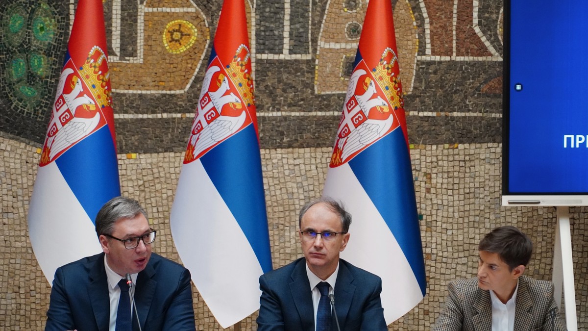 Aleksandar Vučić, Đuro Macut, Ana Brnabić