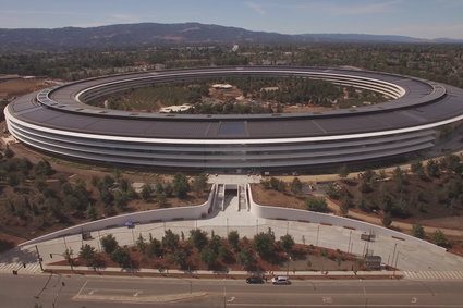 Nowa siedziba Apple niemal na finiszu. Zobacz zdjęcia z drona [GALERIA]