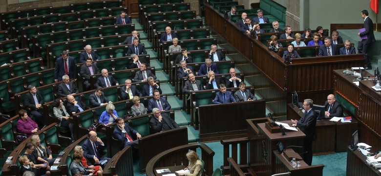 Koalicja rządowa broni marszałka Sejmu Radosława Sikorskiego