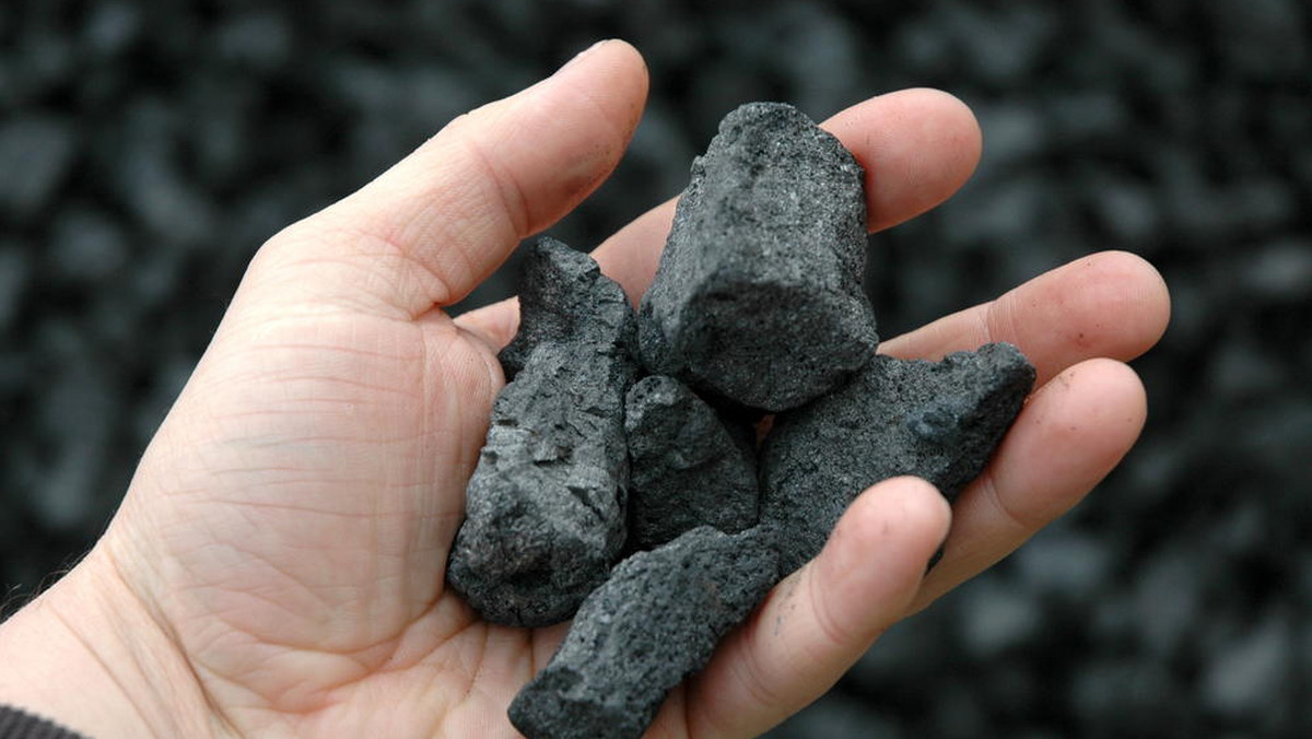 Cztery techniczne poprawki zarekomendowała komisja ds. energetyki do poselskiego projektu ustawy, wprowadzającej normy jakościowe dla węgla. W zamyśle regulacja ma ograniczyć import węgla o niskiej jakości.