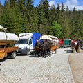 Coraz drożej pod Morskim Okiem. Najpierw bilety i parkingi, teraz dorożki