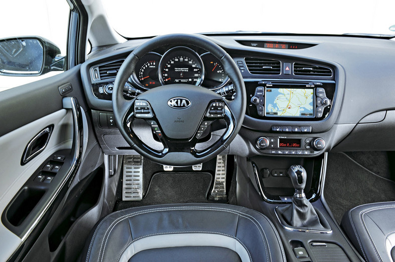 Hyundai i30 kontra Kia ceed: zbliżona technika, różne charaktery