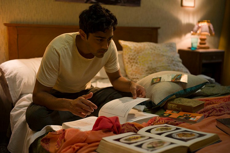 Manish Dayal w filmie 'Podróż na sto stóp'
