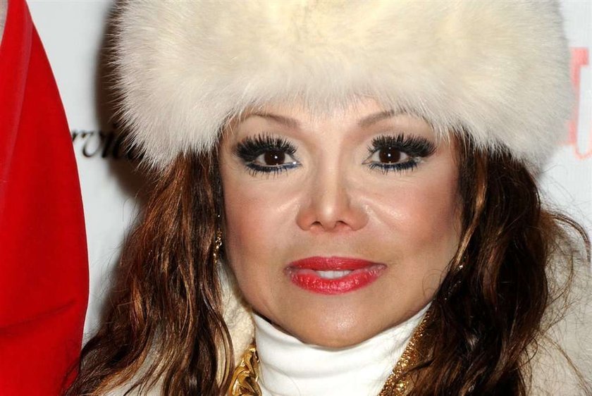 La Toya blednie jak Michael Jackson