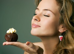 Jak uchronić się przed przejedzeniem? Proste wskazówki