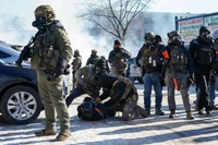 Agenci ICE mieli "usunąć najgorszych z najgorszych". Statystyki pokazują co innego