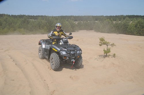 Prównanie mocnych quadów - Can-am Outlander 800R Max LTD kontra Can-am Outlander 800R