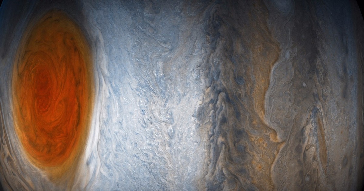 Scientists are floored by NASA's new photos of Jupiter's Great Red Spot ...