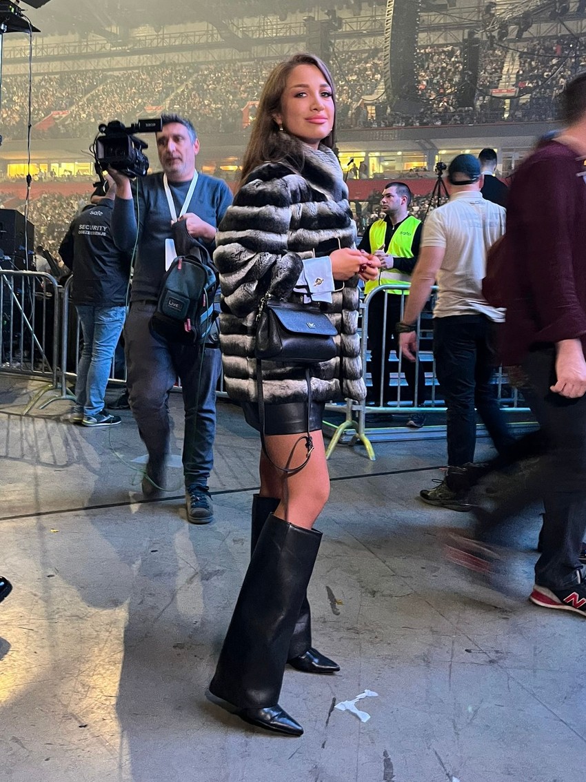 Milica Jokić na koncertu Dina Merlina