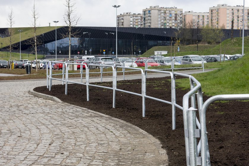 Zapchany parking w Strefie Kultury