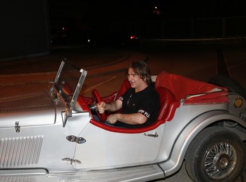 Isplivao snimak Željka Mitrovića: Svirao na ulici u Londonu, nerealno koliko je zaradio za 52 minuta 