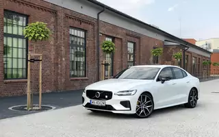 Volvo S60 T8 Polestar Engineered – zimny Szwed