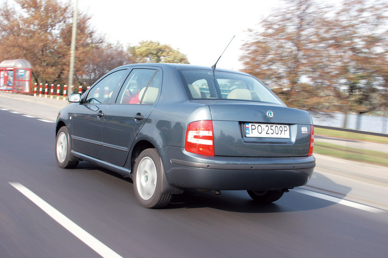 Dacia Logan kontra Fiat Albea i Skoda Fabia sedany dla