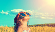 Poparzenia słoneczne u dzieci grożą niebezpiecznym nowotworem. Ryzyko znacząco rośnie