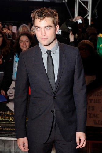 Robert Pattinson na premierze w Madrycie