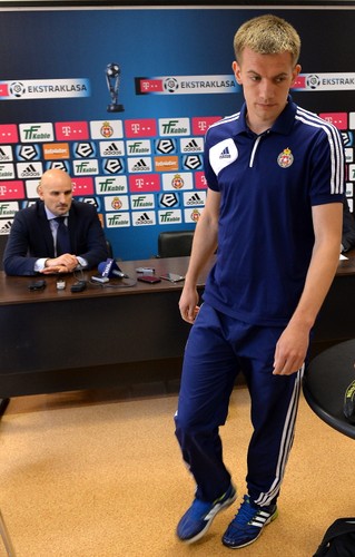 Piłkarz Wisły przyznał się do uzależnienia. Burliga: Jestem hazardzistą