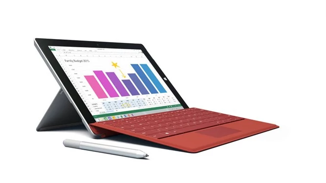 Dla Surface 3 Microsoft przygotował różne akcesoria. Na fotce Type Cover i Surface Pen