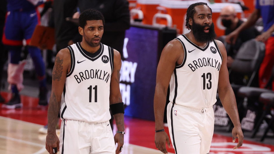 Kyrie Irving i James Harden 