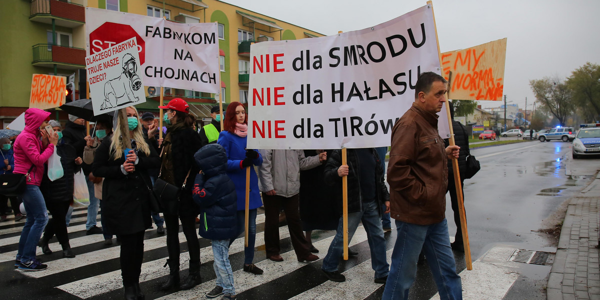 Protest mieszkańców Chojen w Łodzi. Zablokowali ulicę Kurczaki