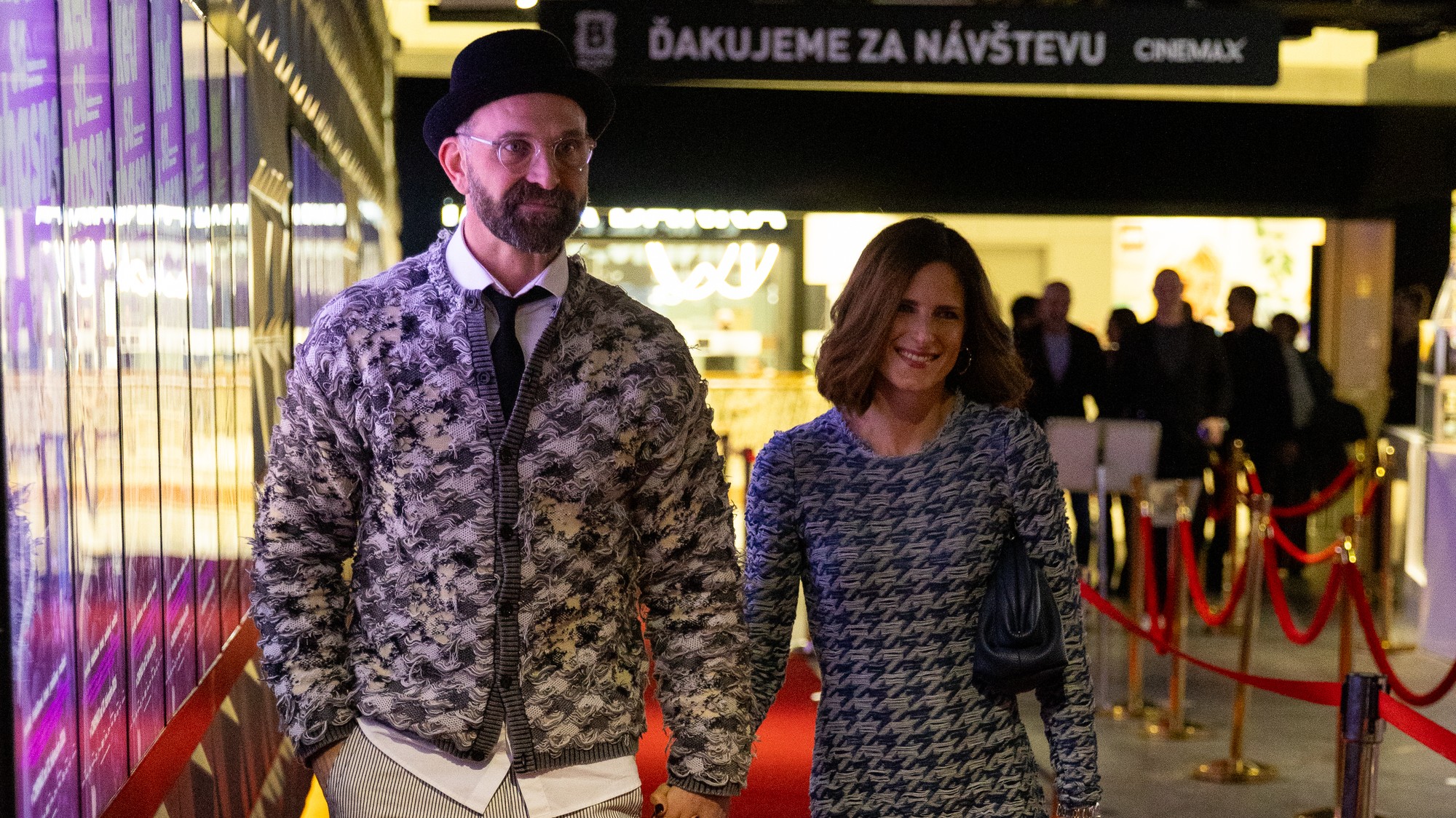 Tomáš Maštalír s manželkou Kristínou. Slávnostná premiéra filmu Keď sa zhasne v Bratislave. 3. 2. 2026