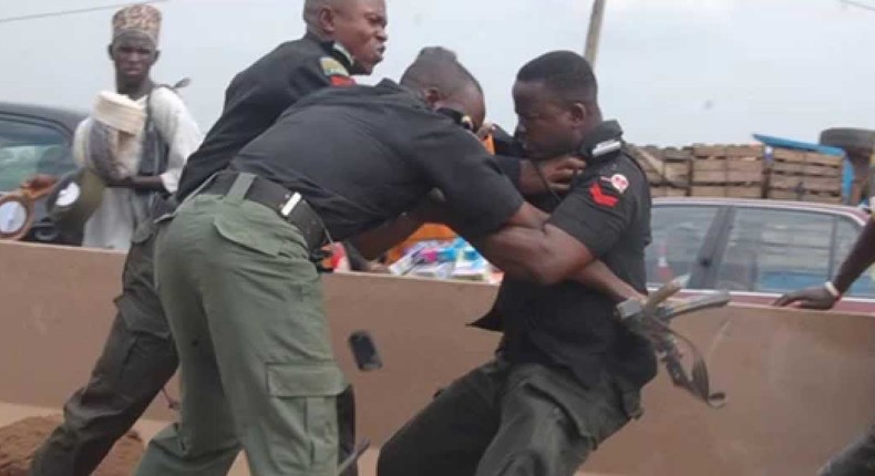 Driver in court for allegedly punching policeman in the face/Illustrative photo. 