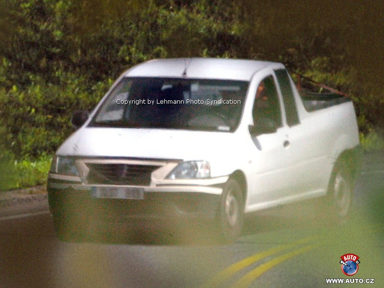Zdjęcia szpiegowskie: Dacia pickup i fastback dołączą do Logana