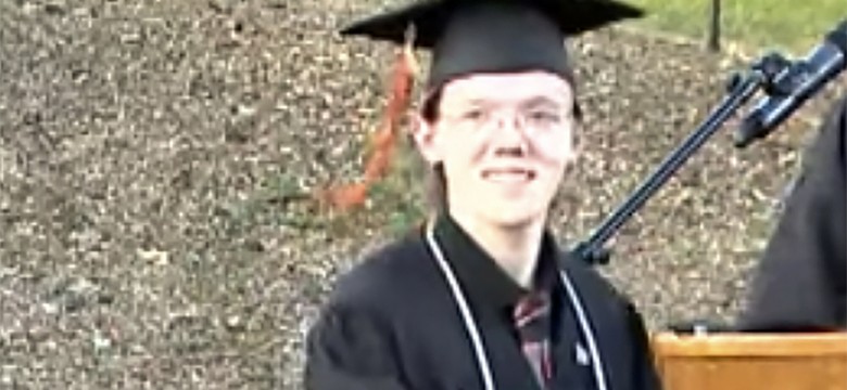 "Chudy, kujonowaty, sympatyczny". Nowe informacje o sprawcy zamachu na Trumpa