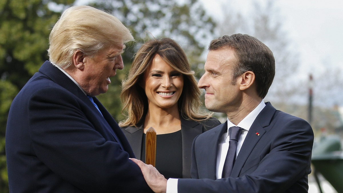 Prezydent Francji Emmanuel Macron podczas rozpoczętej wizyty w Waszyngtonie będzie zabiegał, aby USA pozostały w międzynarodowym porozumieniu nuklearnym z Iranem. Termin poświadczenia, że Iran spełnia warunki tej umowy, upływa 12 maja.