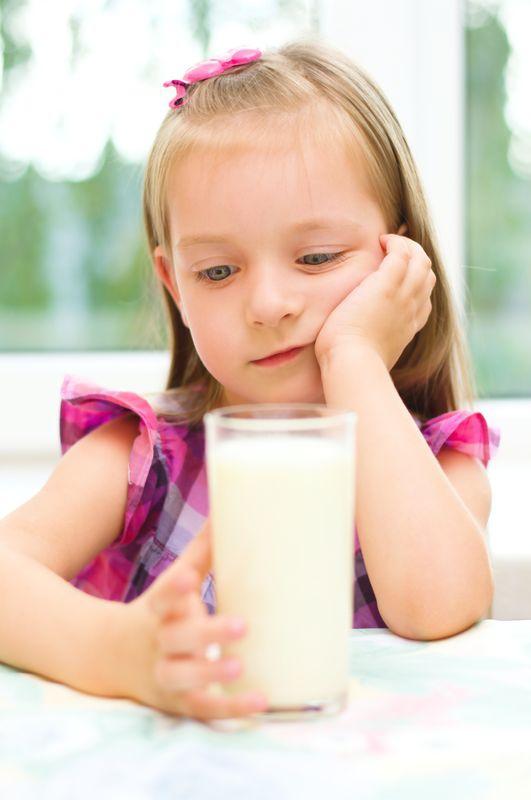 Alergia na mlieko: Čím teda nahradiť vápnik, vitamíny či bielkoviny? |  Najmama.sk