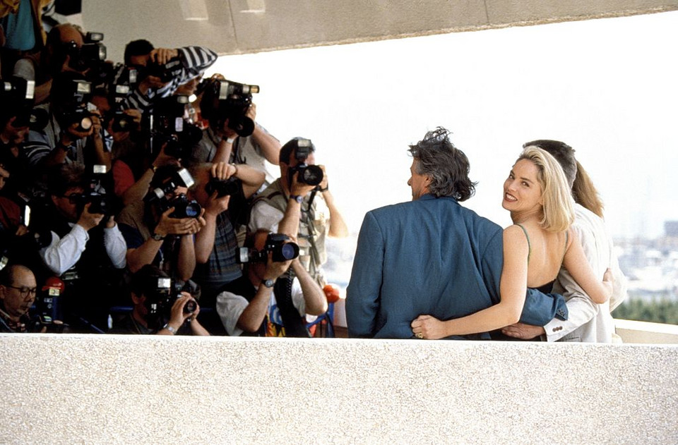 Sharon Stone w trakcie promocji filmu "Nagi instynkt" na Cannes Film Festival - 1992 r.