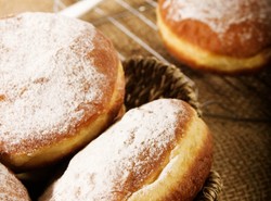 Ile pączków zjadły gwiazdy...