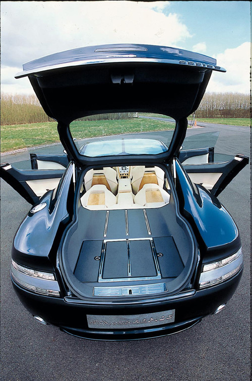 Aston Martin Rapide - Familijne Porsche z Anglii