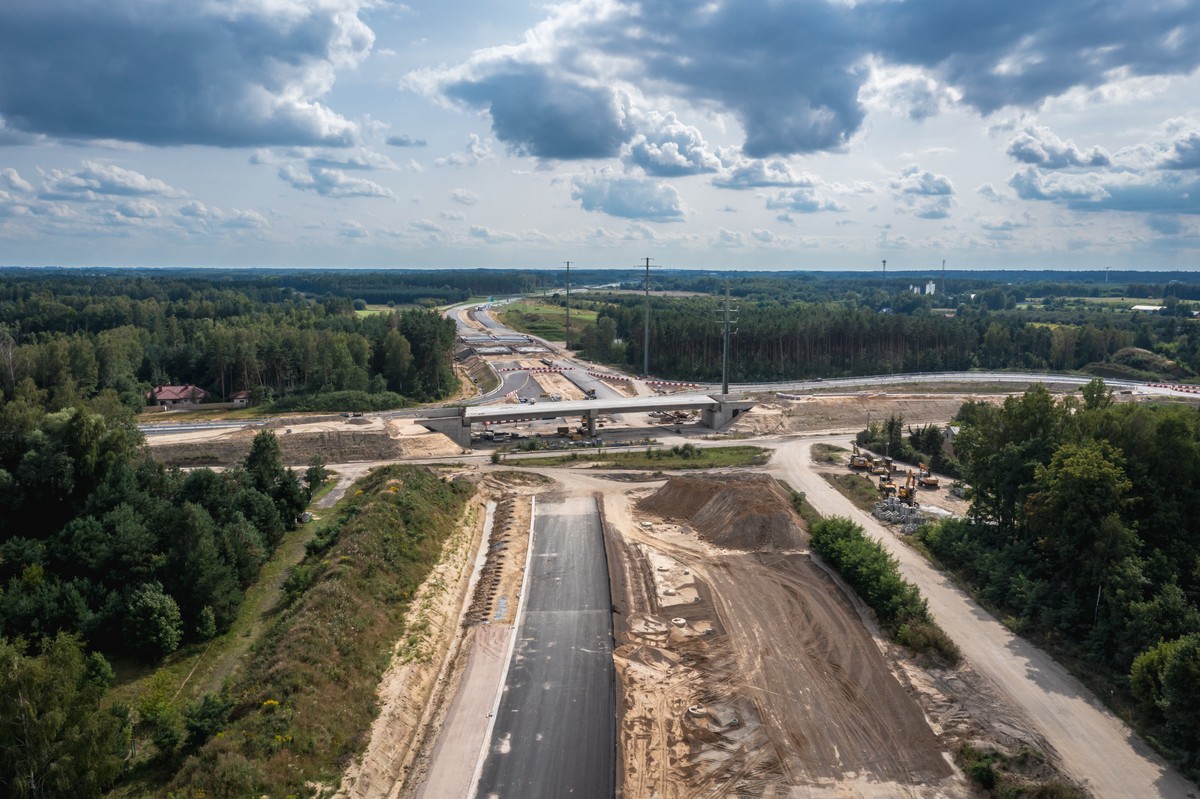 Czesi przedłużą drogę D11 do granicy z Polską, gdzie połączy się z S3