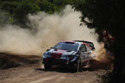 Rajd Włoch: Ogier wygrał na Sardynii. Kajetanowicz daleko