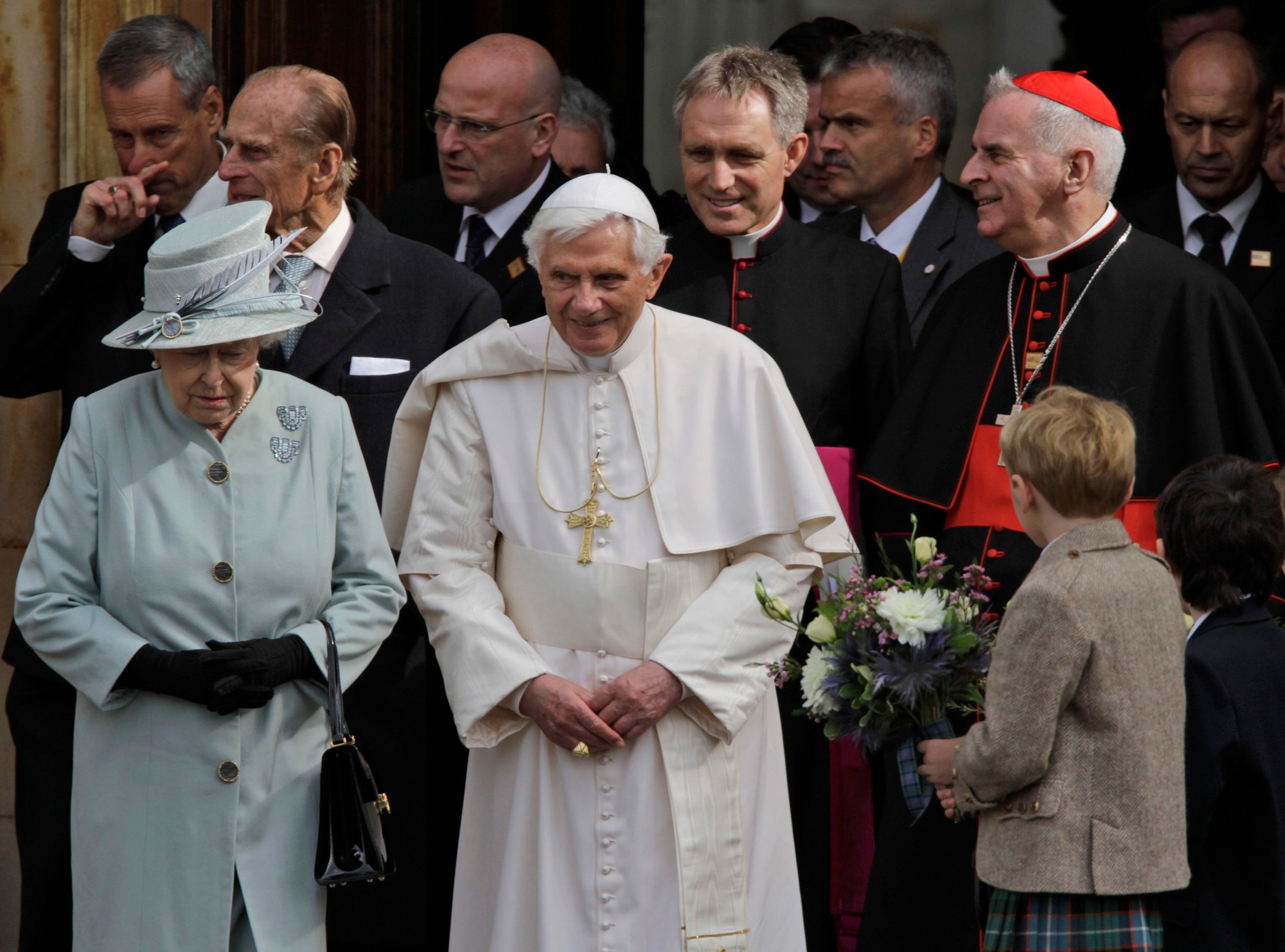 Benedikt XVI. s kráľovnou Alžbetou II.