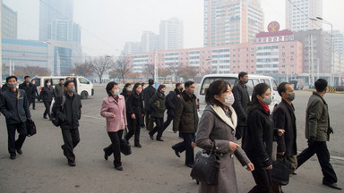 Korea Północna: ponad 100 tys. osób z objawami COVID-19 na kwarantannie
