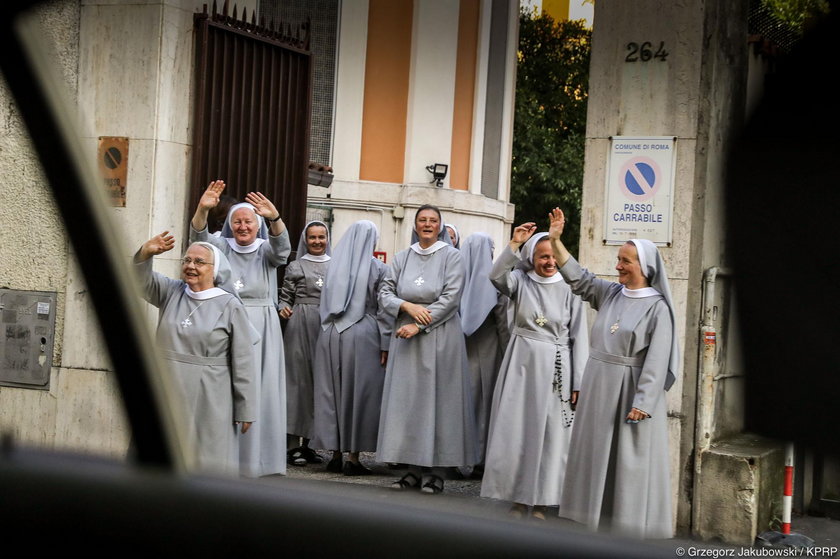  Tak modliła się Agata Duda u zmartwychwstanek 