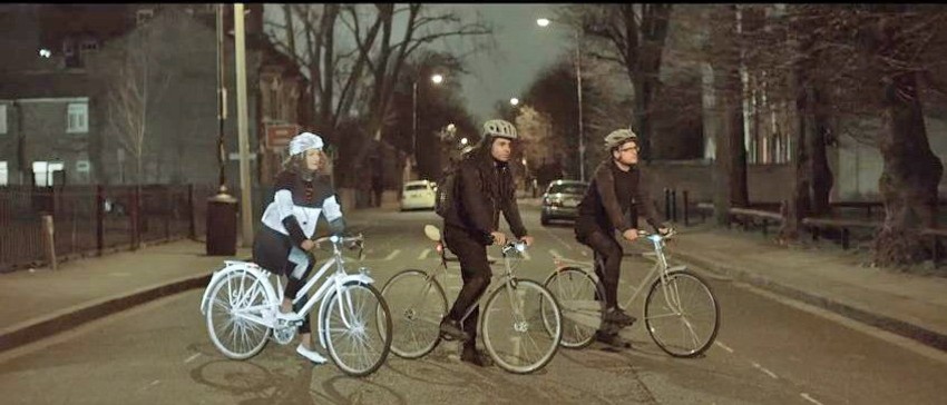 Razlika između bicikliste sa i bez spreja