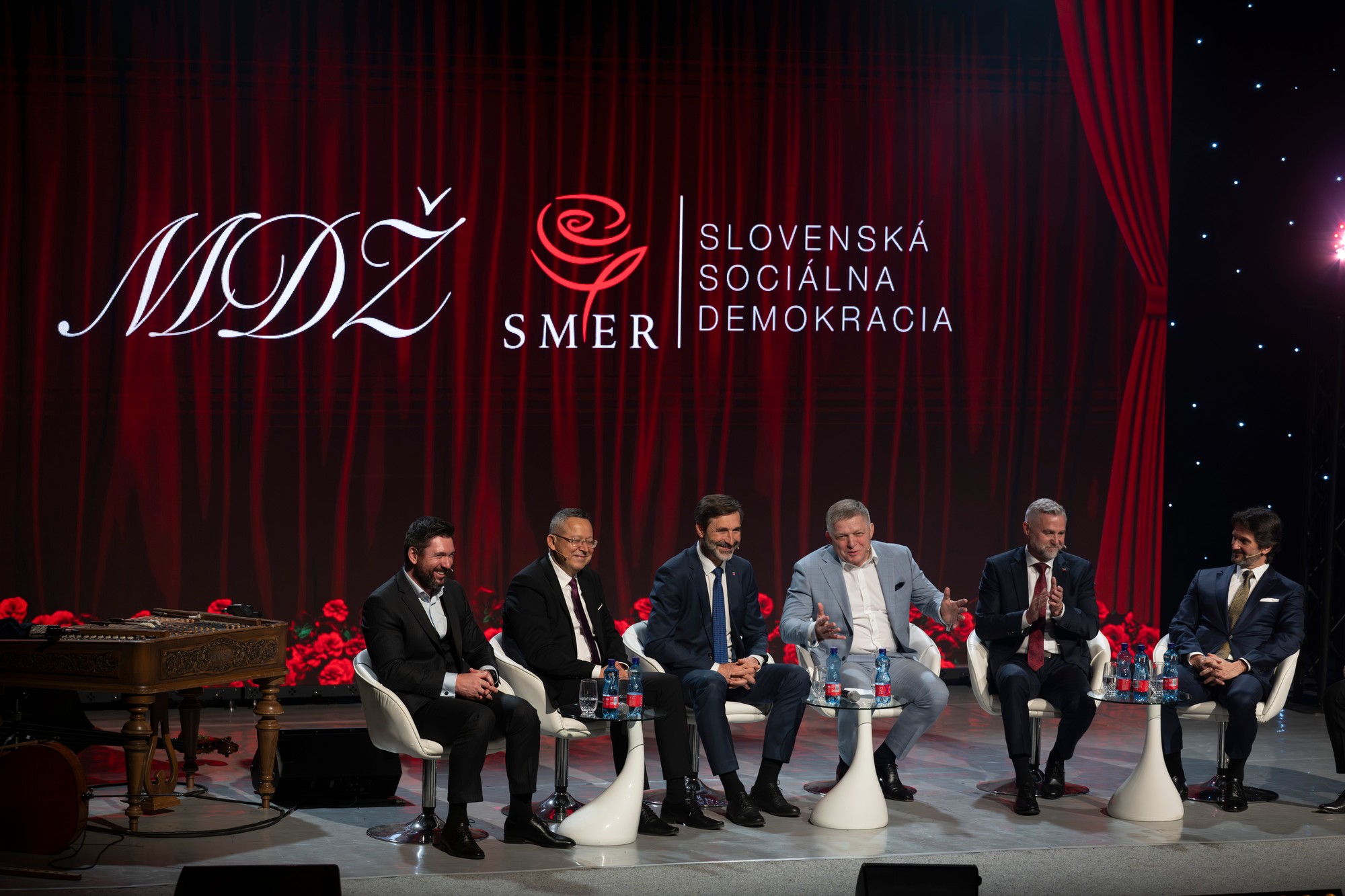 Predstavitelia strany SMER–SD oslávili Medzinárodný deň žien podujatím v bratislavskej Dúbravke.